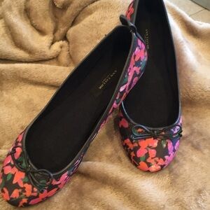 Ann Taylor Ballet Bow Front Flats Floral Womans Size 6